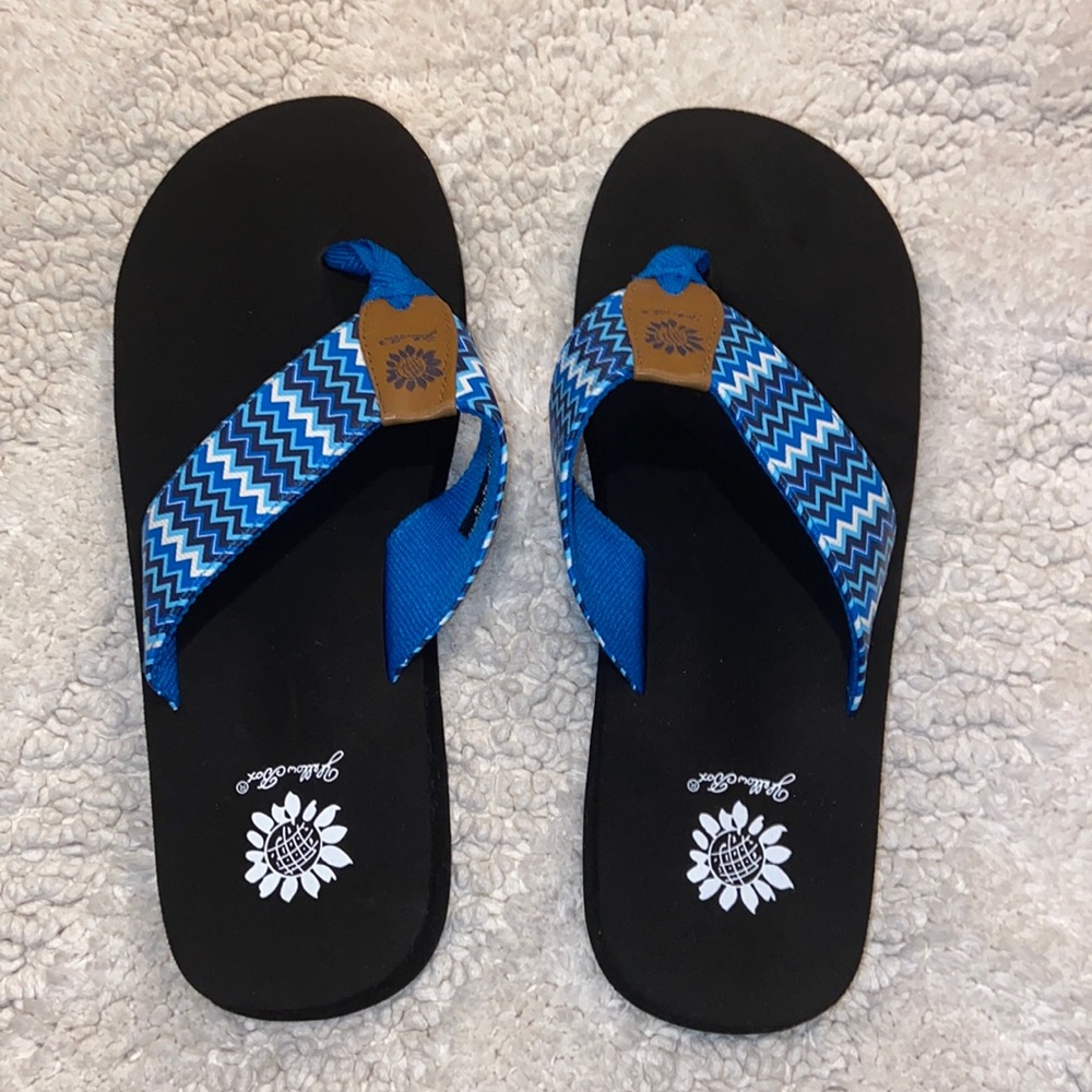 Yellow Box flipflops